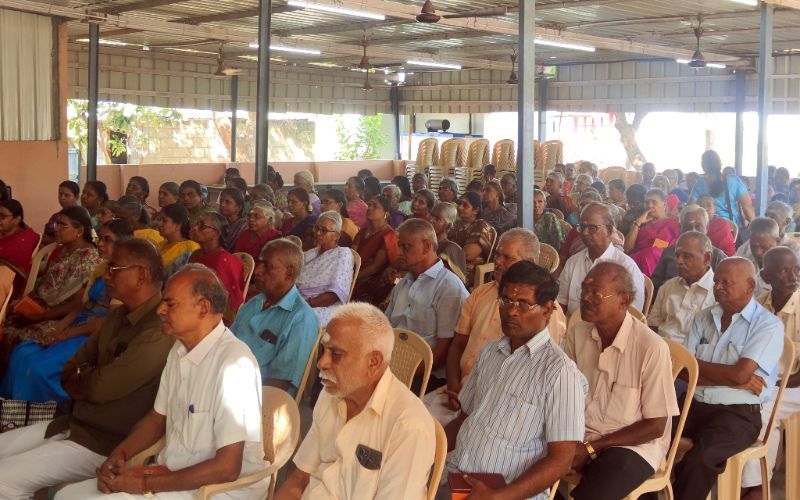Instruction on meditation at Yoga Class